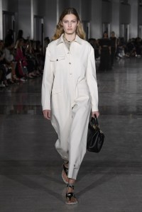 Giambattista Valli RTW Spring 2019