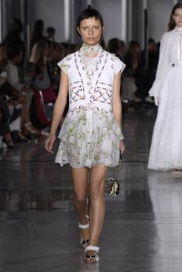 Giambattista Valli RTW Spring 2019