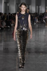 Giambattista Valli RTW Spring 2019