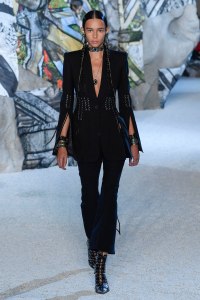 Alexander McQueen RTW Spring 2019