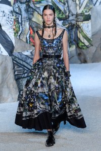 Alexander McQueen RTW Spring 2019
