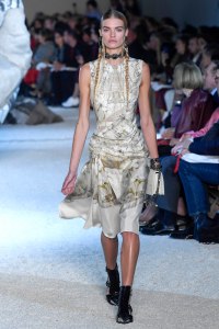 Alexander McQueen RTW Spring 2019