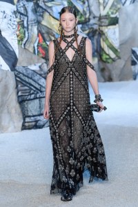 Alexander McQueen RTW Spring 2019