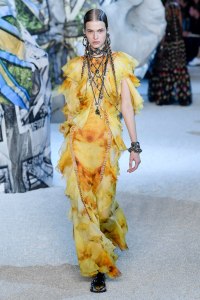 Alexander McQueen RTW Spring 2019