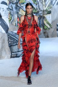 Alexander McQueen RTW Spring 2019