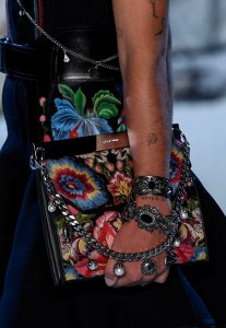 Details at Alexander McQueen RTW Spring 2019