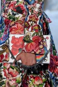 Details at Alexander McQueen RTW Spring 2019