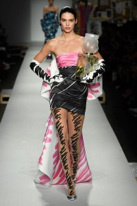 Kendall Jenner on the catwalkMoschino show, Runway, Spring Summer 2019, Milan Fashion Week, Italy - 20 Sep 2018