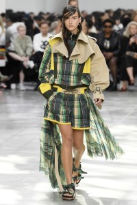 Sacai RTW Spring 2019