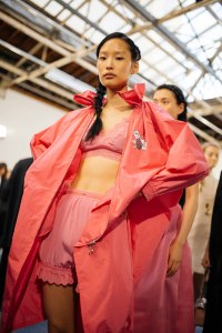 Backstage at Shiatzy Chen RTW Spring 2019