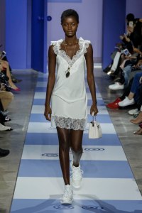 Shiatzy Chen RTW Spring 2019