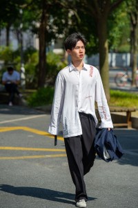Street Style at Shanghai Fashion Week Spring 2019.