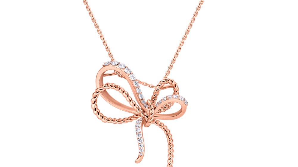 A piece from the Vera Wang Love collection with Chow Tai Fook.