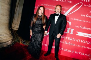 Robin Standefer,  Stephen Alesch