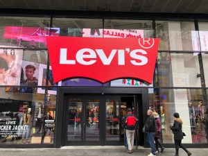 levis store