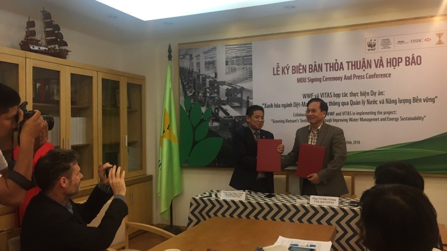 The signing between WWF-Vietnam and VITAS