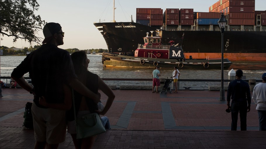 U.S. Trade Gap Hits Seven-Month High Amid Expanding Tariff War