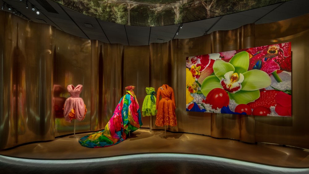 Dior-From Paris to the World