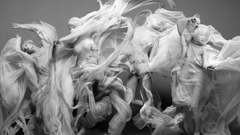Sundsbø's "Invitation à la Danse" for Numéro magazine.