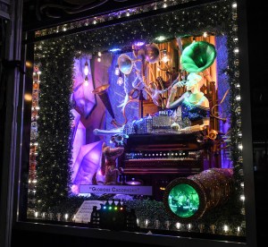 Bloomingdales Holiday Windows 2018 in New York