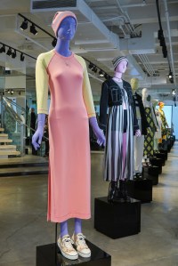 Grunge girls forever: 52 mannequins occupy the main floor.