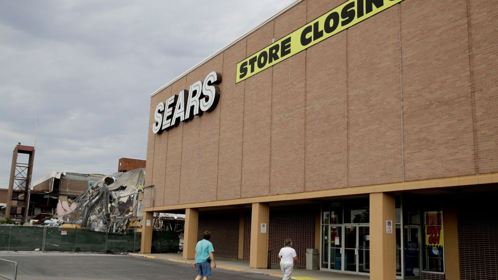 A Sears store slated for closing in Overland Park, KanSears, Overland Park, USA, Jul 2017.