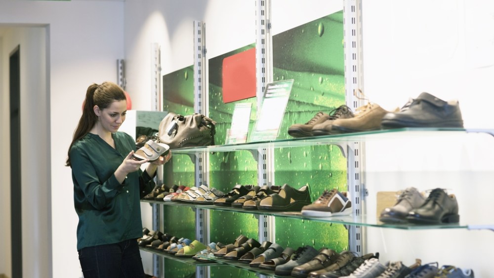 woman shoe shopping
