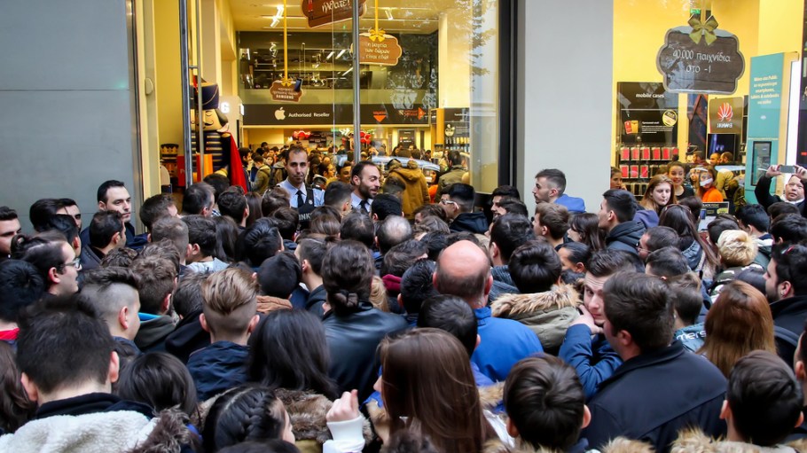 America's Online Spending Surge Portends Blowout Black Friday