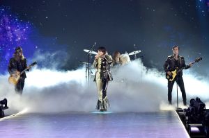 The Struts performing