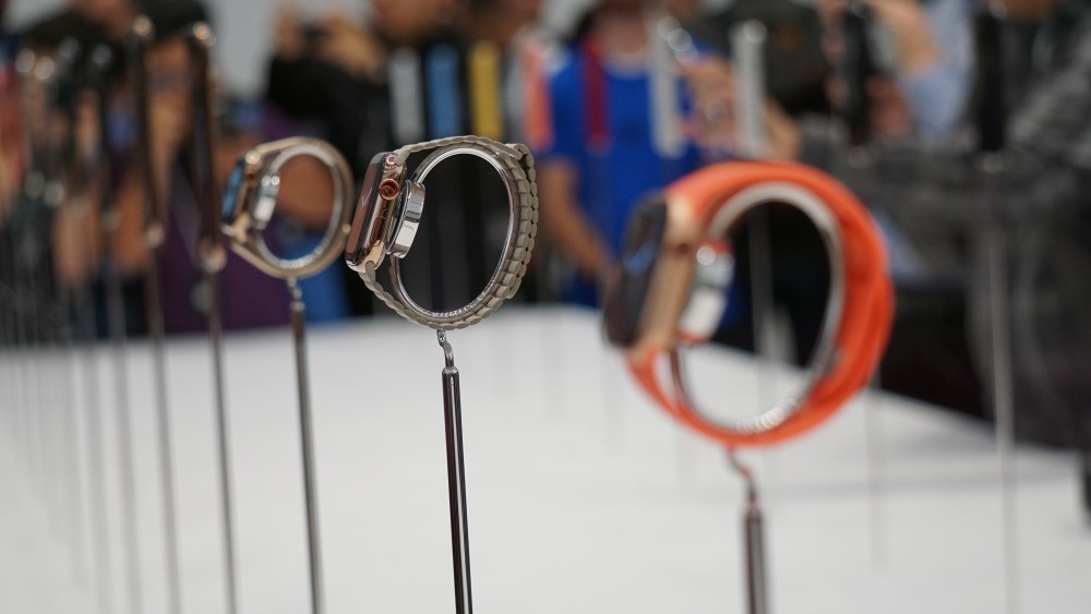 Wearables Sector Still Growing, Thanks to Basics
