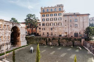 A look at Rhinoceros in Rome.