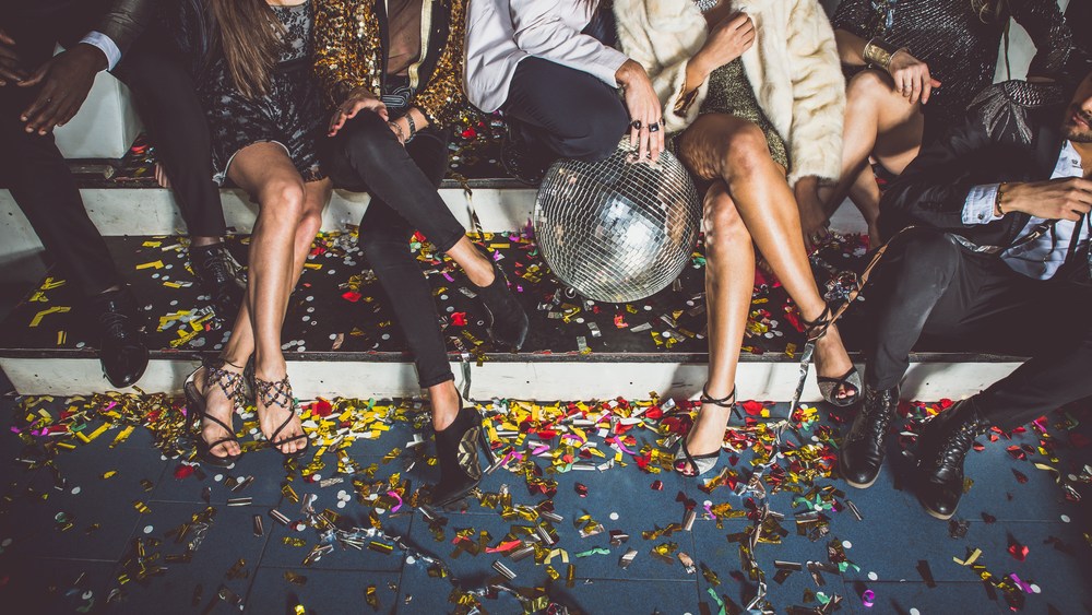 Art Versus Folly: Holiday Fashion Ads Underperformed