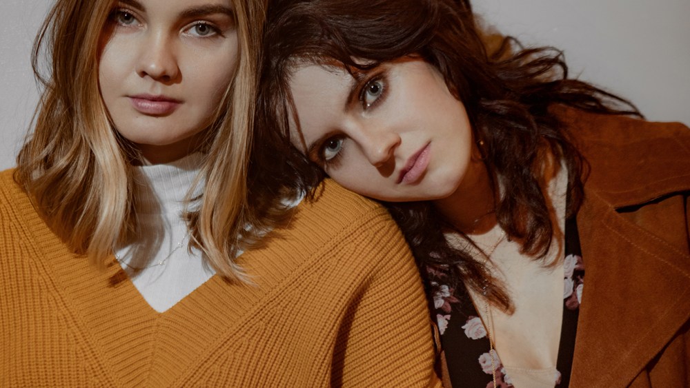 Kara Hayward and Liana Liberato