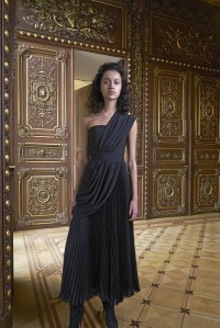 Giambattista Valli Pre-Fall 2019