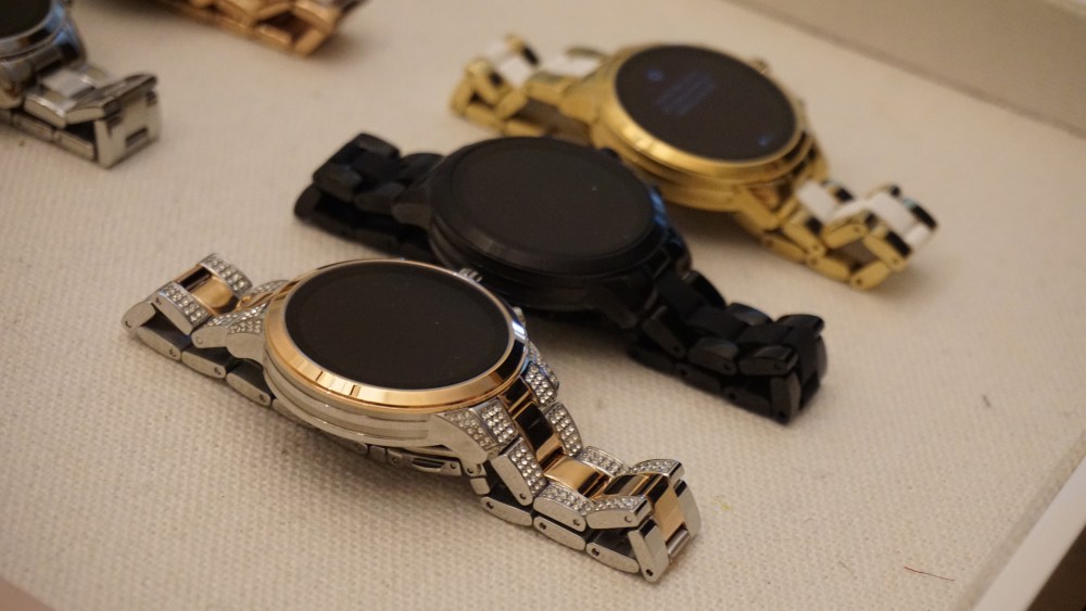 Wearables to Hit Double-Digit Growth
