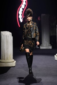 Moschino Pre-Fall 2019