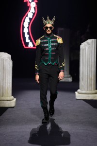 Moschino Pre-Fall 2019