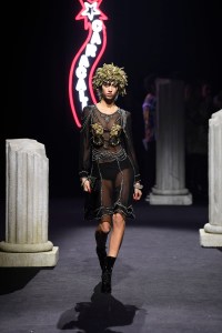 Moschino Pre-Fall 2019