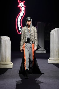 Moschino Pre-Fall 2019