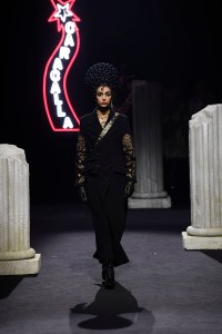 Moschino Pre-Fall 2019
