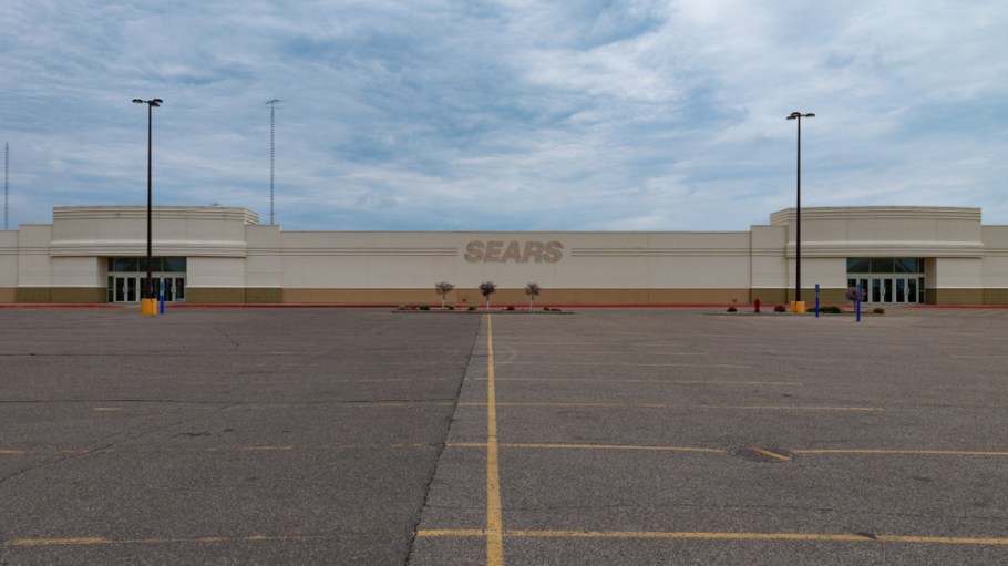 Sears store with empty parking lot