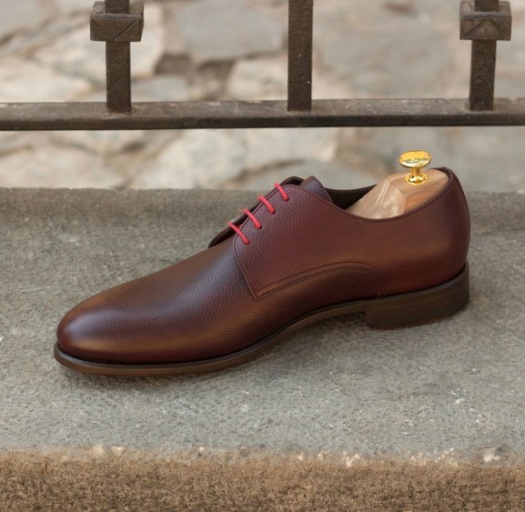Image of bespoke men's footwear from Alton Lane