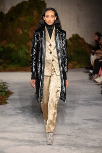 Alexa Chung RTW Fall 2019