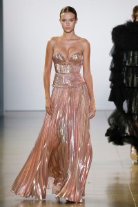 Cong Tri RTW Fall 2019
