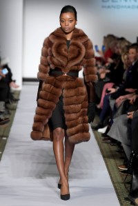 Dennis Basso RTW Fall 2019
