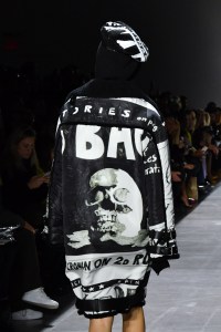 Details at Jeremy Scott RTW Fall 2019