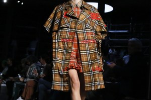Details at Burberry RTW Fall 2019
