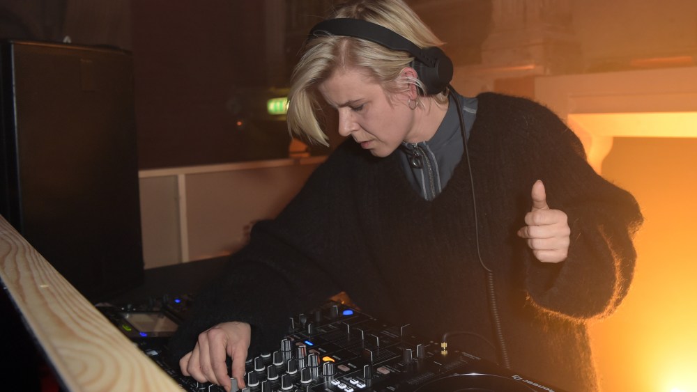 Robyn DJ'ing for the Browns Björn Borg launch