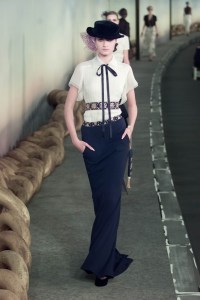 Chanel Couture Spring 2001