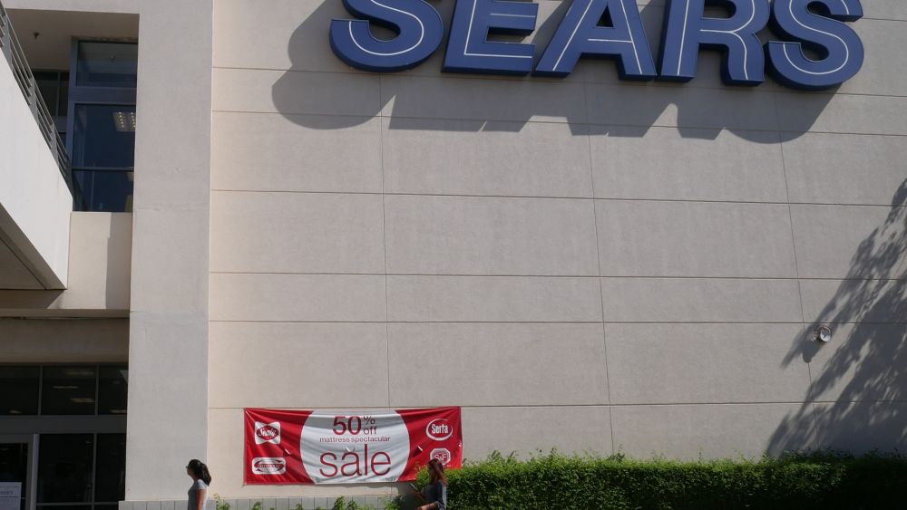 Customers enter a Sears store in Northridge, California, USA, 11 October 2018. The iconic company, which was founded in 1892, is preparing to file for bankruptcy. The bankruptcy could be filed as soon as 14 October 2018 and would cause one of the biggest pension defaults in US history.Sears prepares to file for bankruptcy in the USA, Northridge - 11 Oct 2018